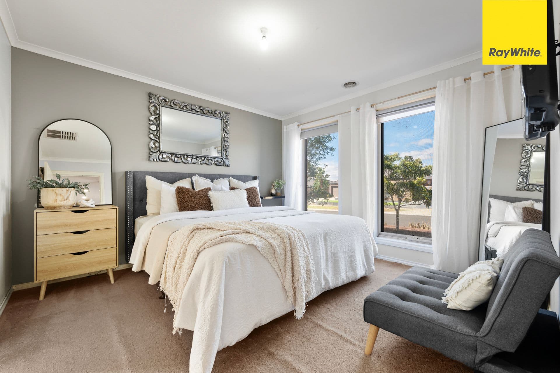 6 Oakpark Drive, HARKNESS VIC 3337, Harkness - Thumbnail 3