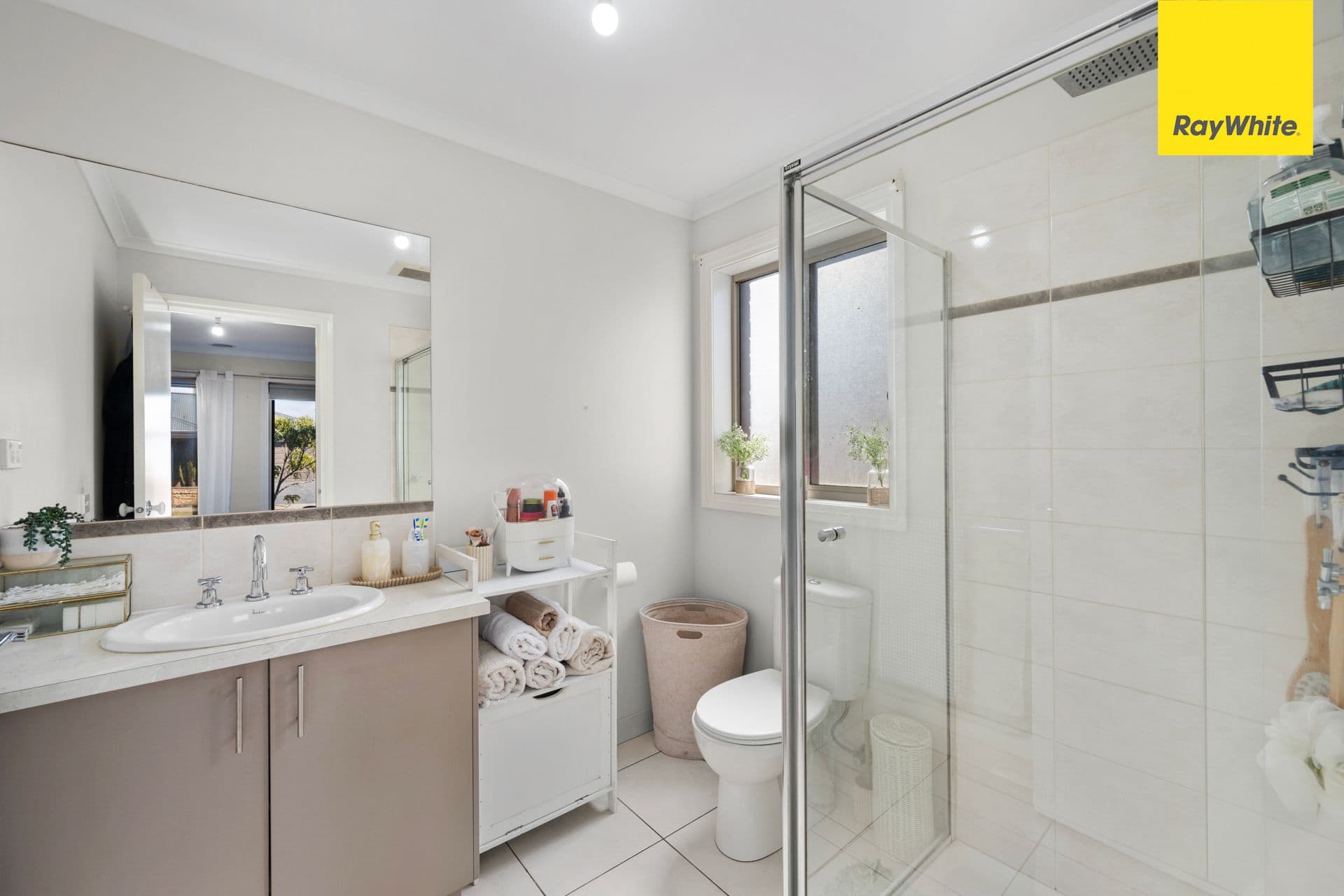 6 Oakpark Drive, HARKNESS VIC 3337, Harkness - Thumbnail 4