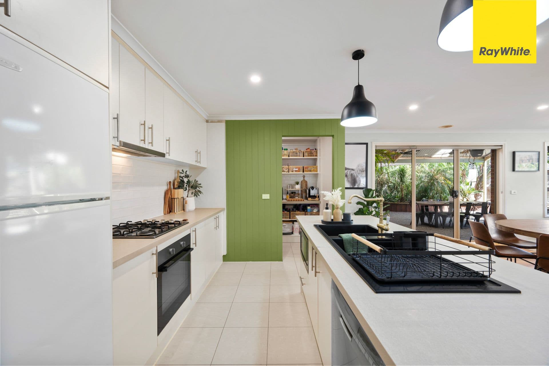 6 Oakpark Drive, HARKNESS VIC 3337, Harkness - Thumbnail 5