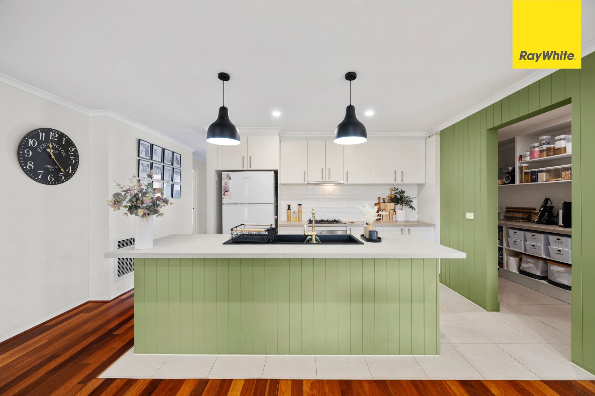 6 Oakpark Drive, HARKNESS VIC 3337, Harkness - Thumbnail 6