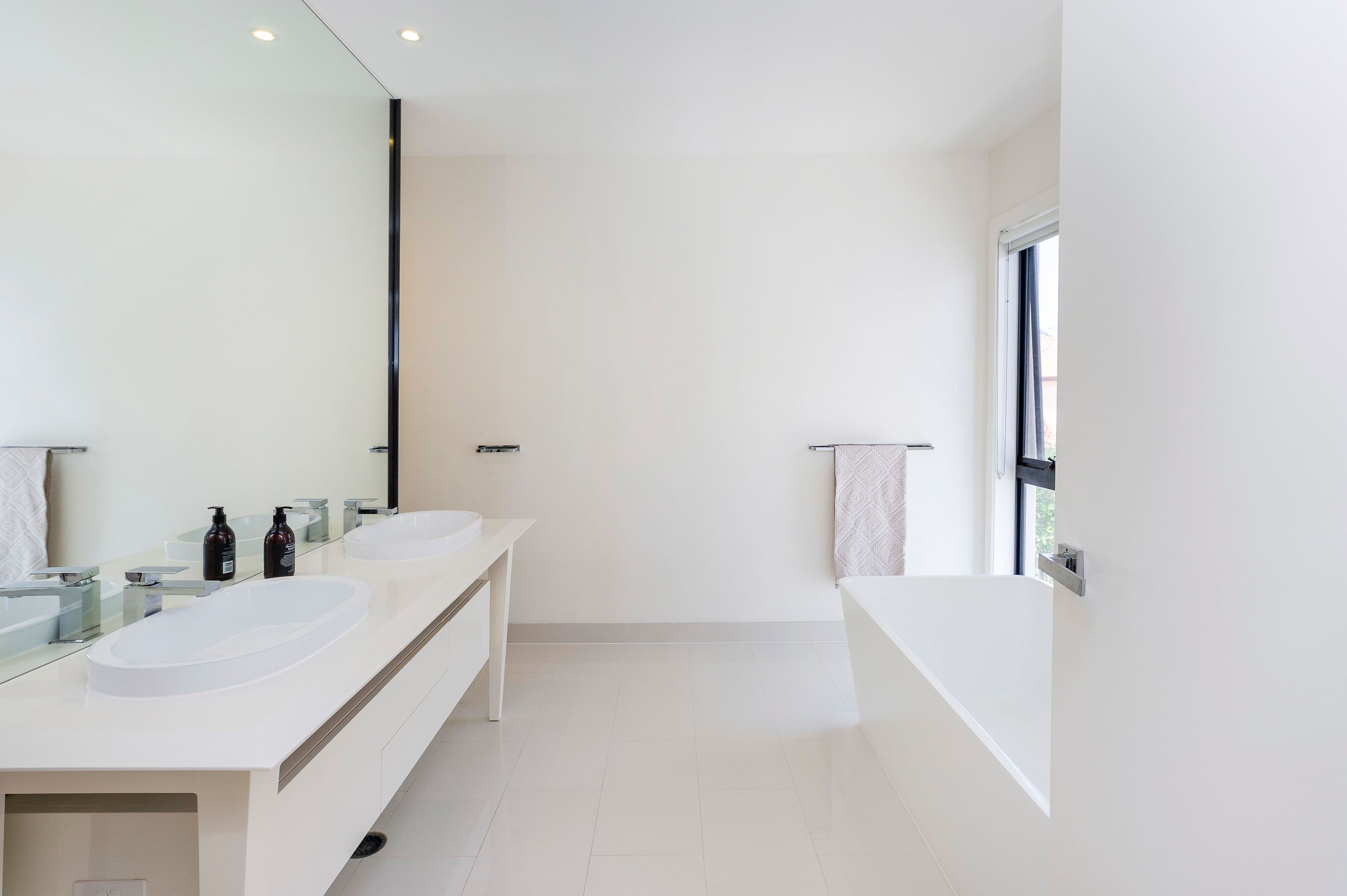 2669 The Address, Sanctuary Cove QLD 4212, Sanctuary Cove - Thumbnail 5