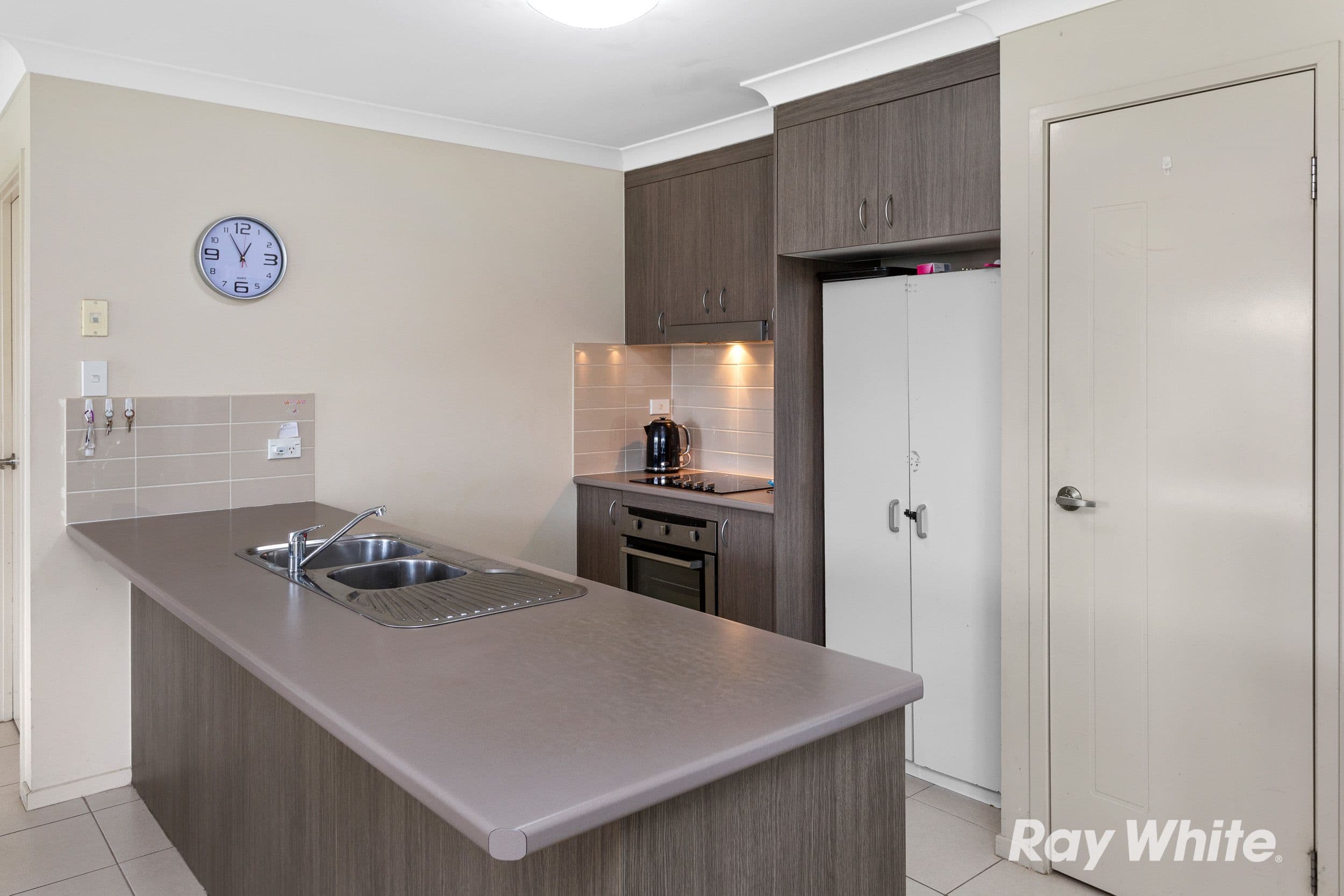 21 Serenity Court, Crestmead QLD 4132, Crestmead - Thumbnail 2
