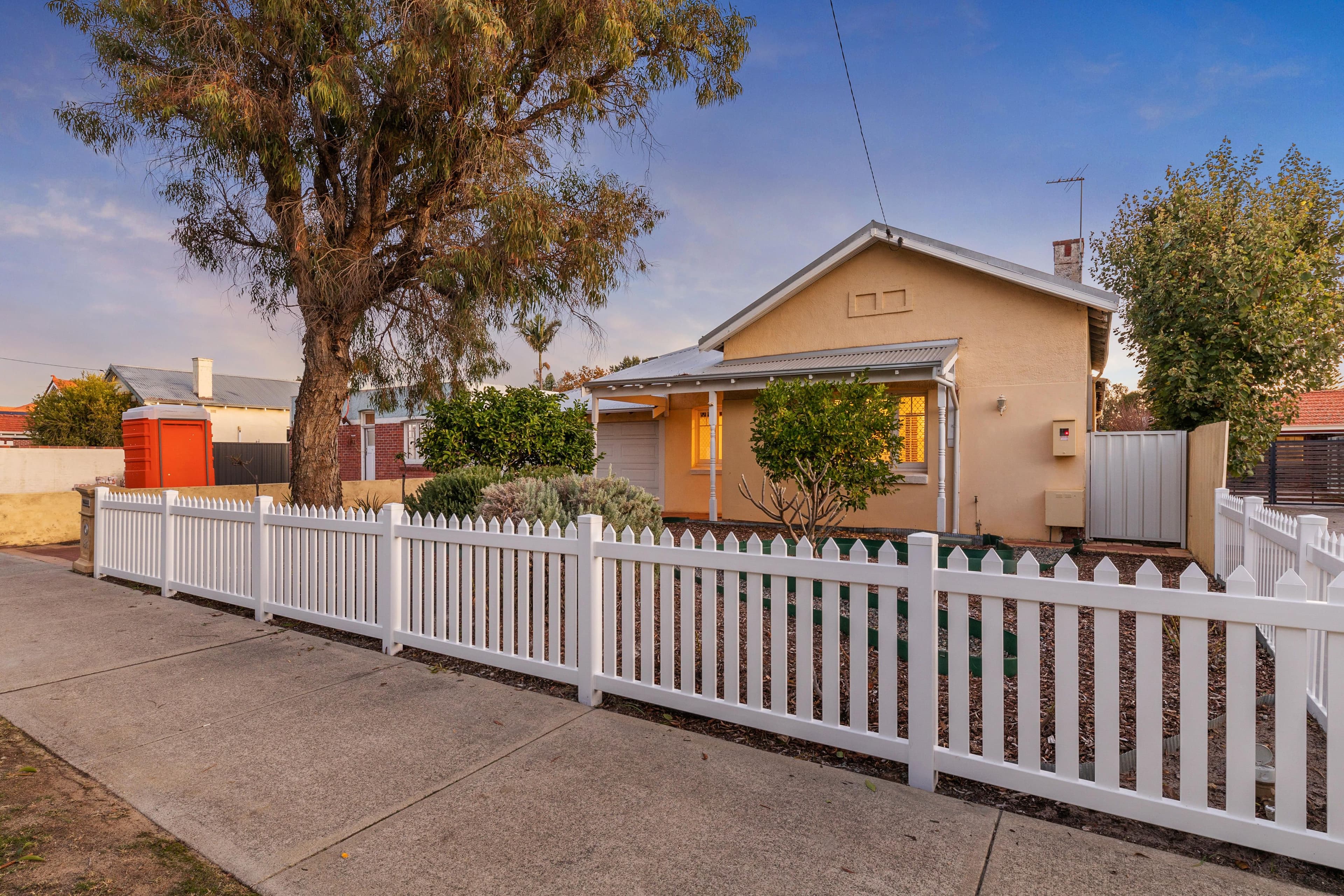 183 Ninth Avenue, Inglewood WA 6052, Inglewood - Thumbnail 2