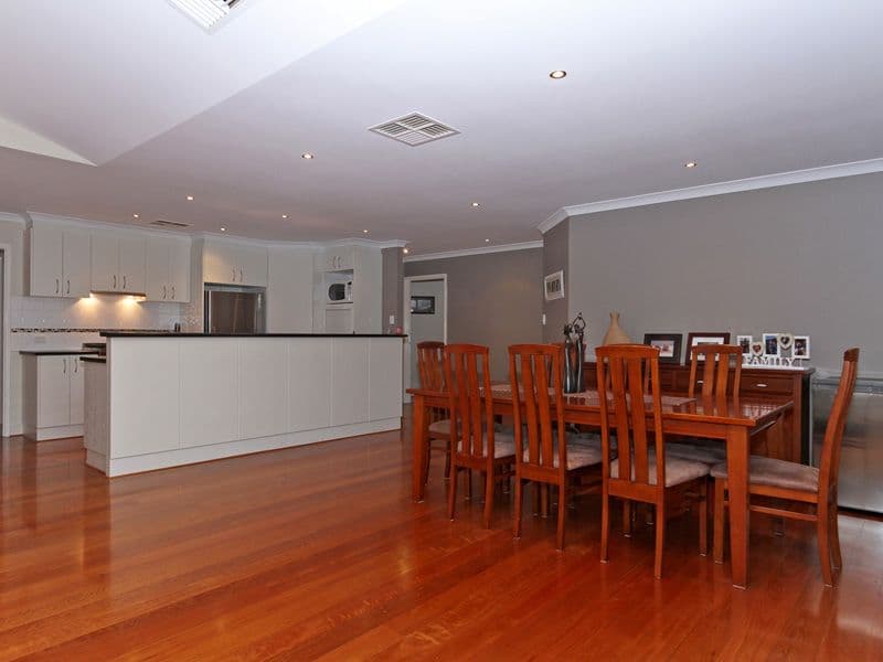 53 McKivett Crescent, Leeming WA 6149, Leeming - Thumbnail 7
