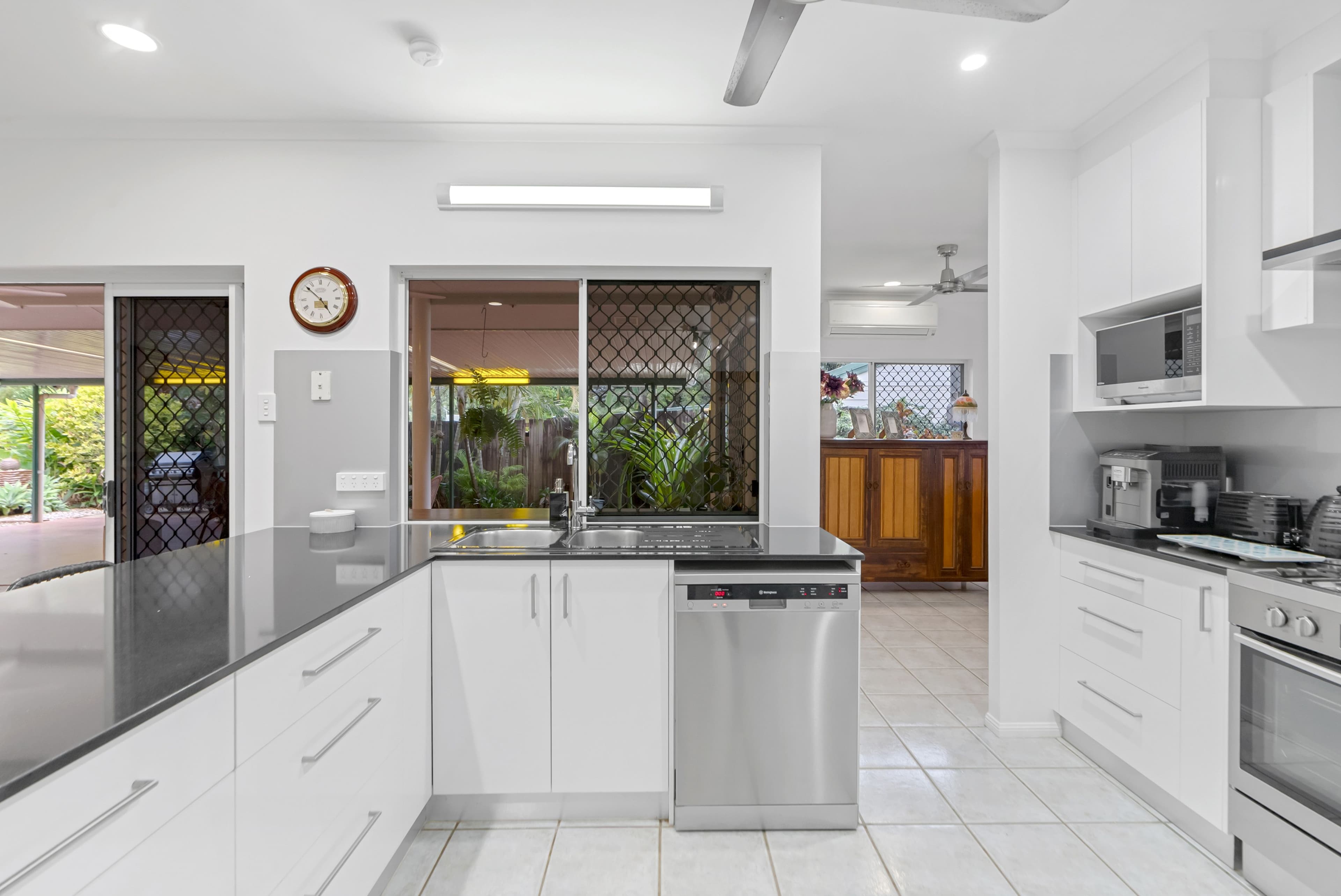 14 Jasmine Street, Redlynch QLD 4870, Redlynch - Thumbnail 7