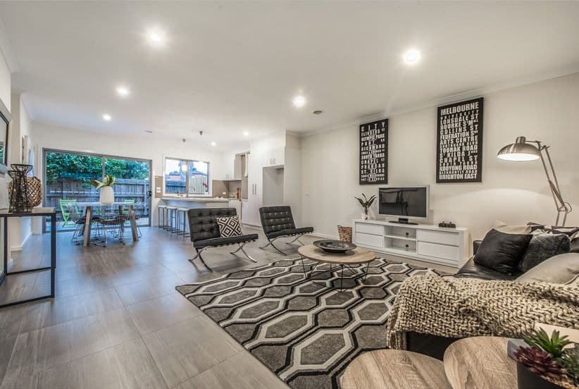 9 Hughes Parade, Reservoir VIC 3073, Reservoir - Thumbnail 2