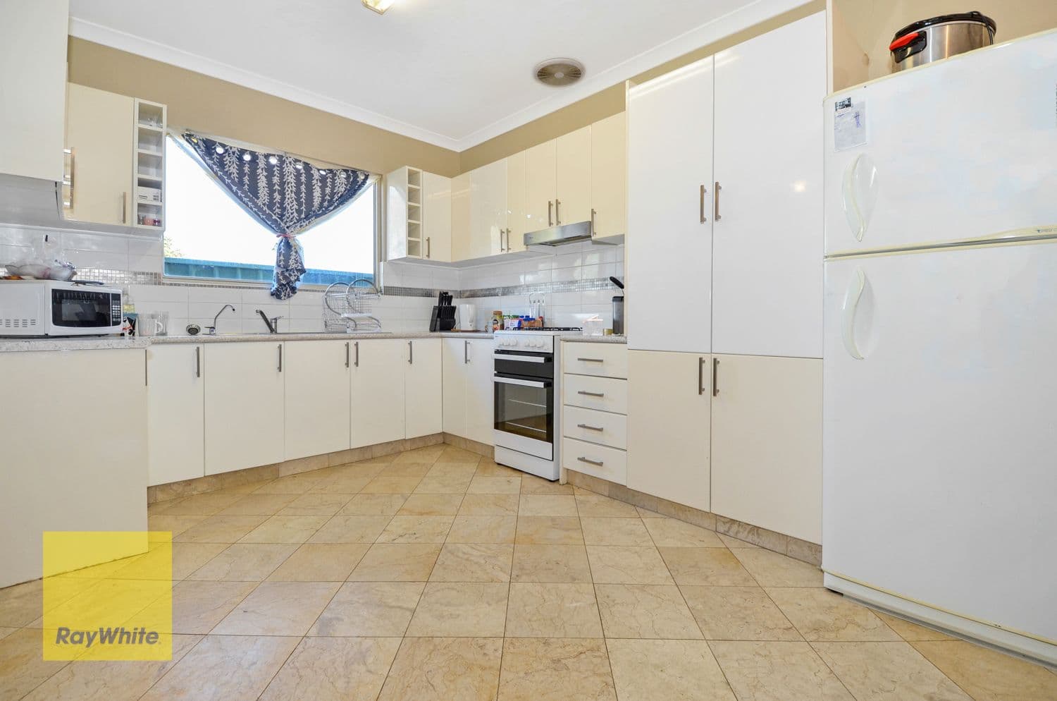 7 Stokes Avenue, TAMWORTH NSW 2340, Westdale - Thumbnail 4