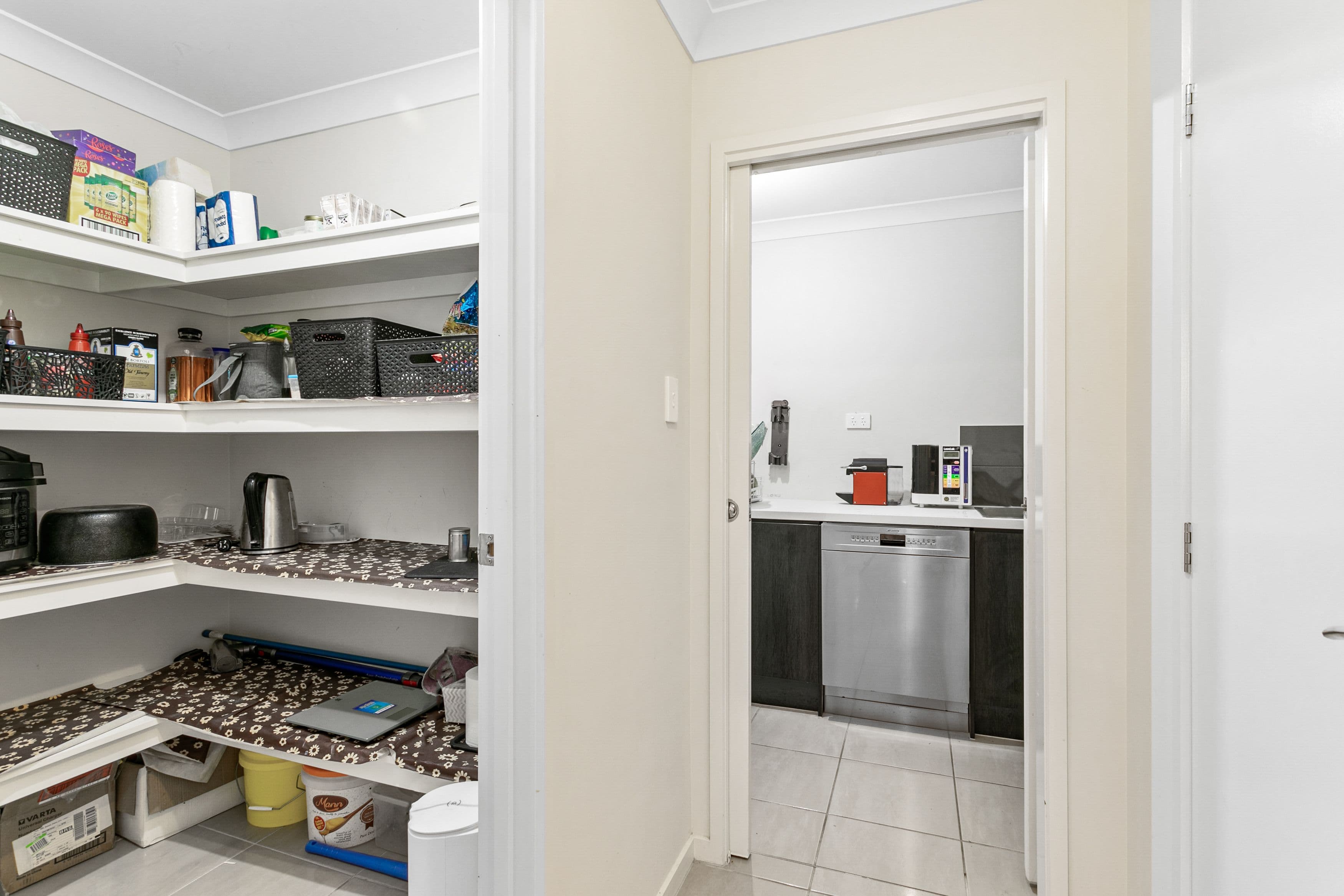16 Plummer Crescent, Mango Hill QLD 4509, Mango Hill - Thumbnail 4
