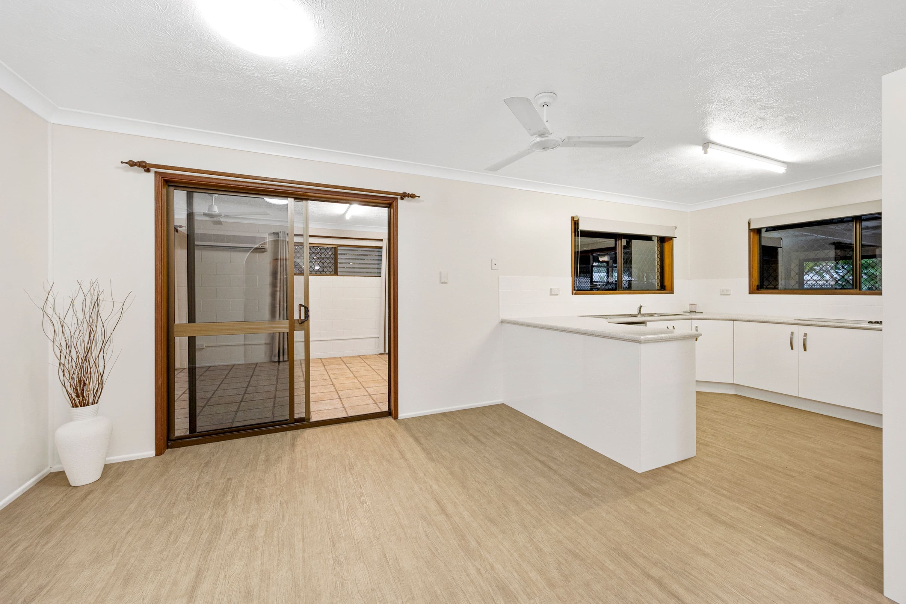 1 Saxon Court, Thuringowa Central QLD 4817, Thuringowa Central - Thumbnail 4
