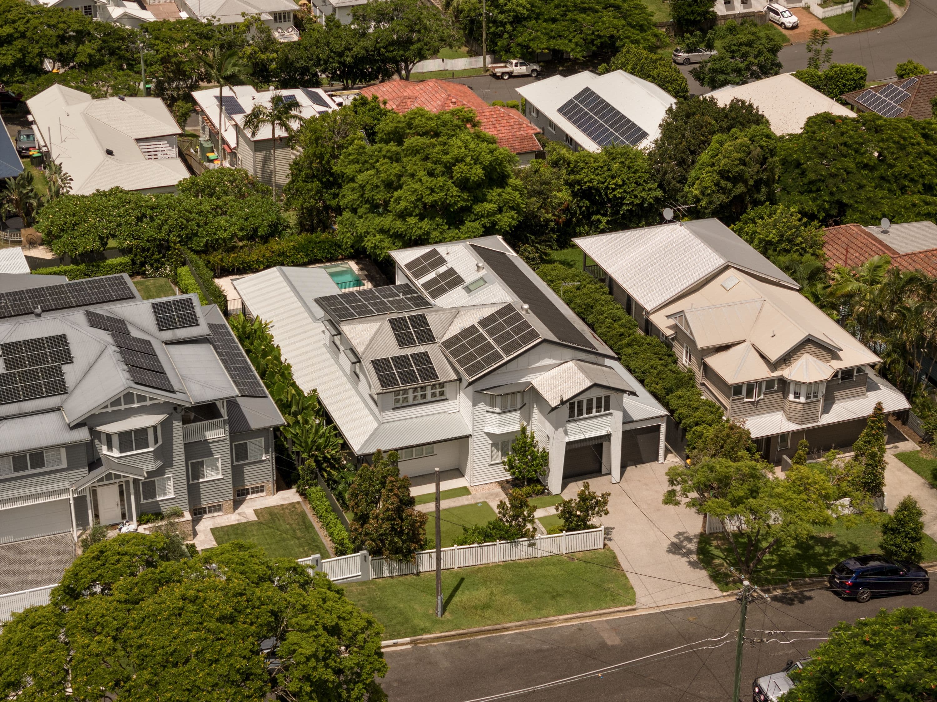 11 Henderson Street, Camp Hill QLD 4152, Camp Hill - Image 1