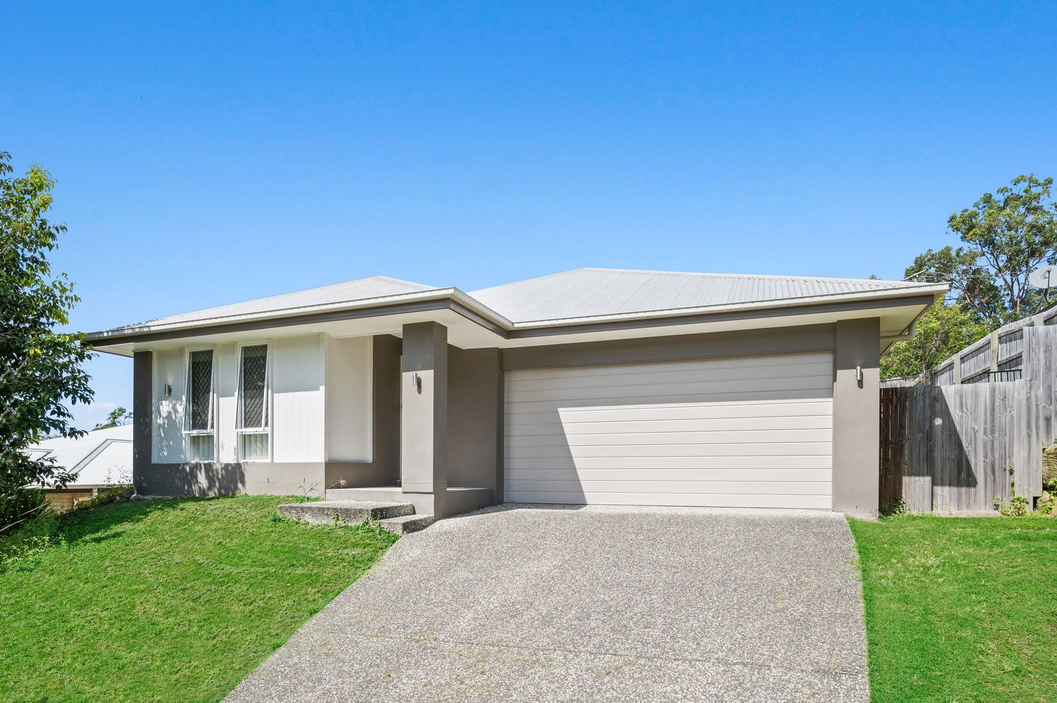 9 sturt Street, Oxenford QLD 4210, Oxenford - Image 1