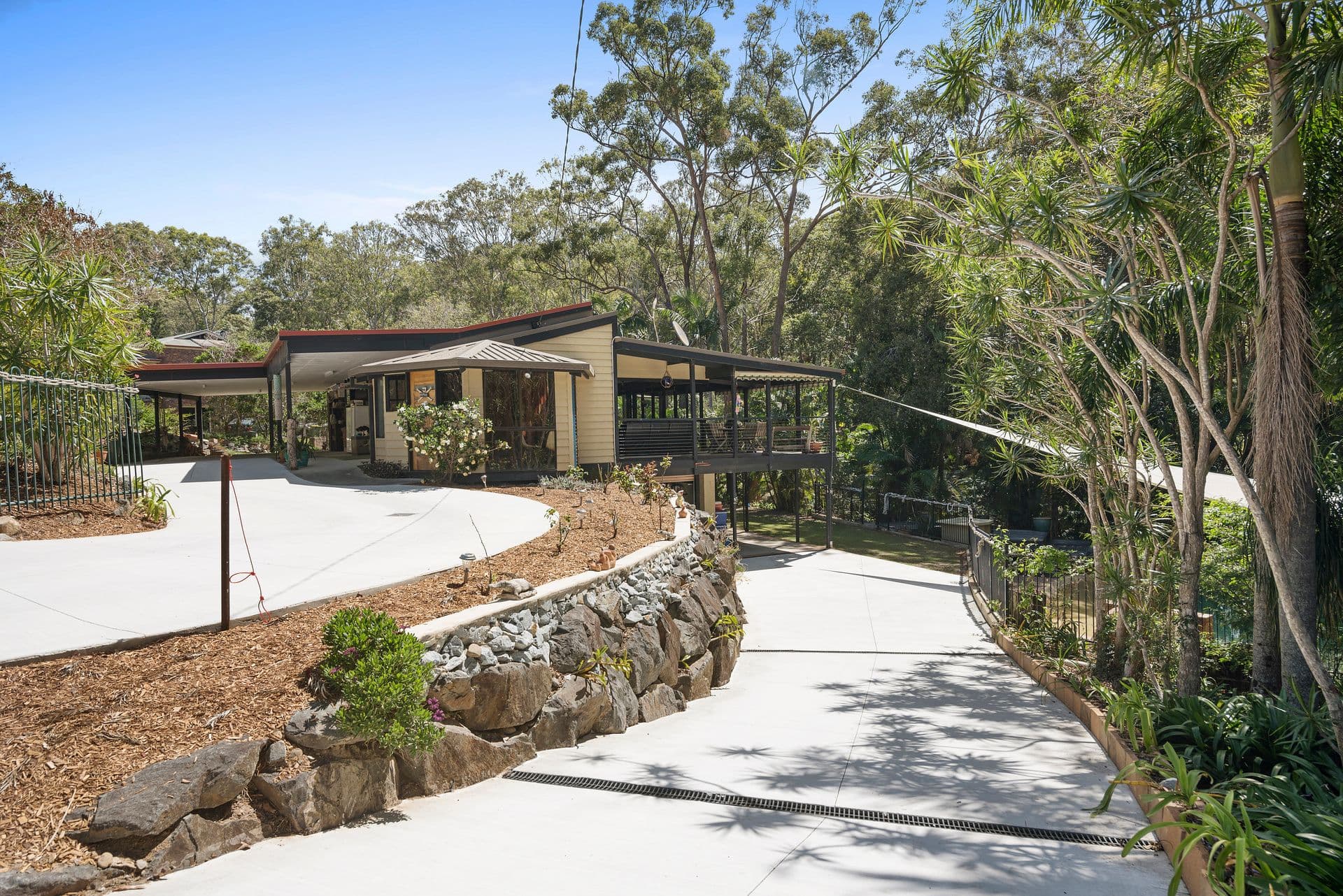 13 Evergreen Drive, Elanora QLD 4221, Elanora - Thumbnail 3