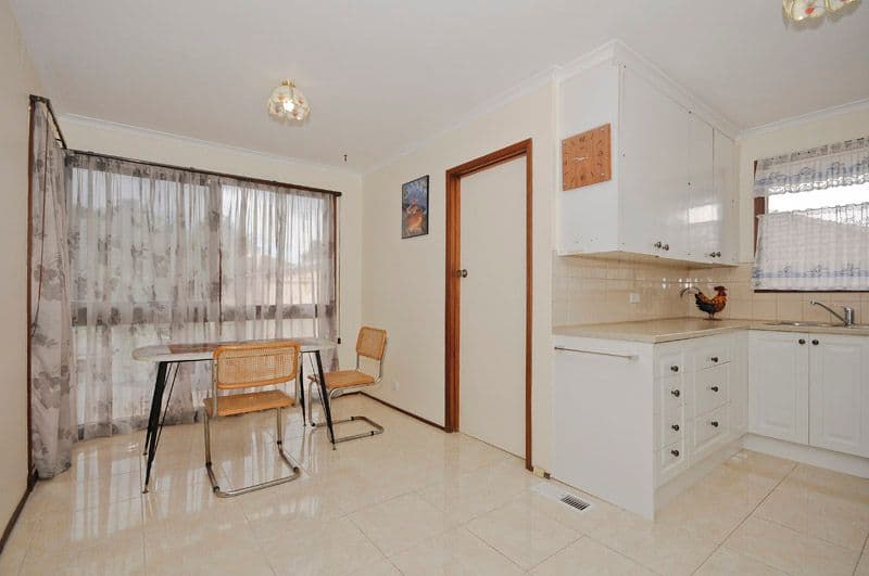 102 Manchester Road, MOOROOLBARK VIC 3138, Mooroolbark - Thumbnail 3