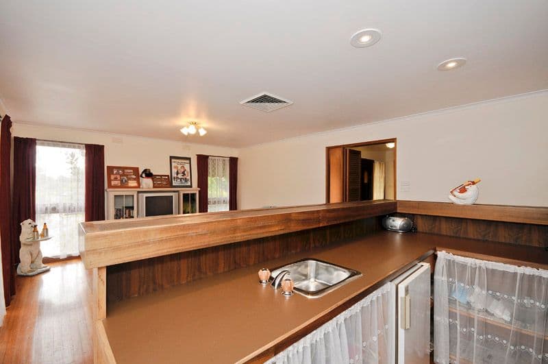 102 Manchester Road, MOOROOLBARK VIC 3138, Mooroolbark - Thumbnail 5