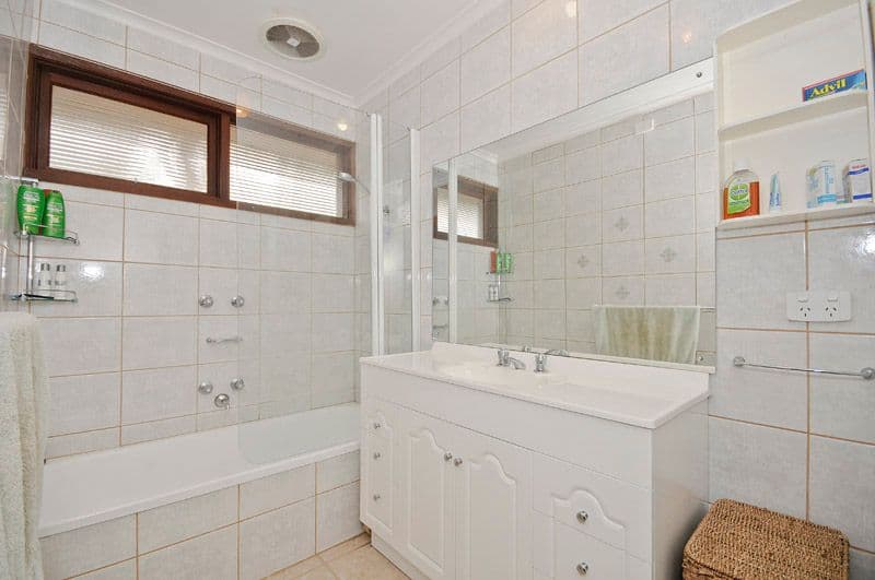 102 Manchester Road, MOOROOLBARK VIC 3138, Mooroolbark - Thumbnail 7
