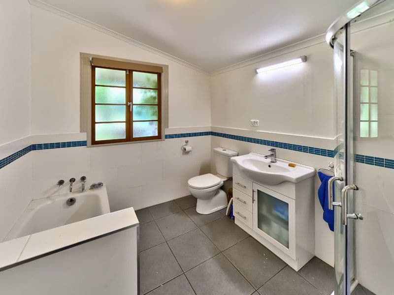 11 Condor Road, COORPAROO QLD 4151, Coorparoo - Thumbnail 7