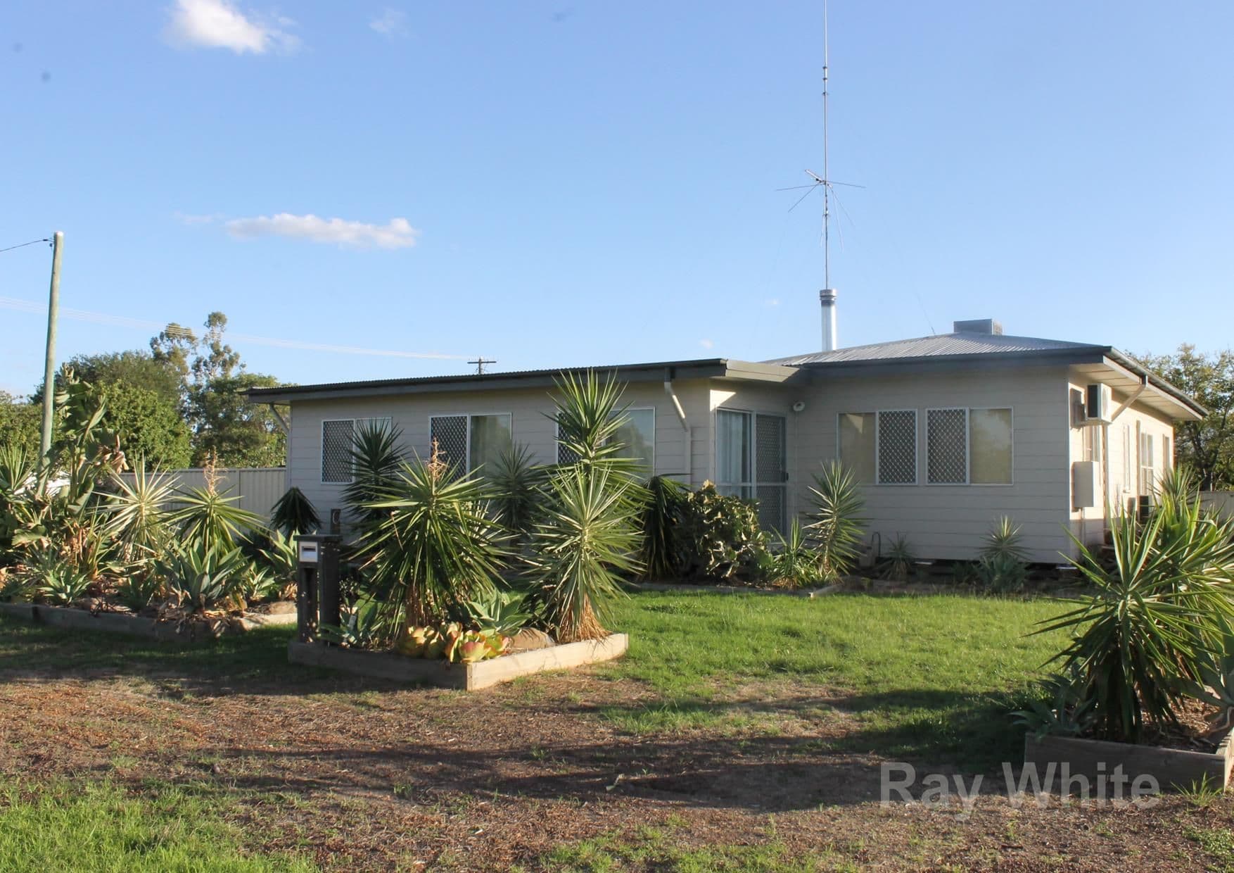 44 Curtis Street, Dalby QLD 4405, Dalby - Image 1