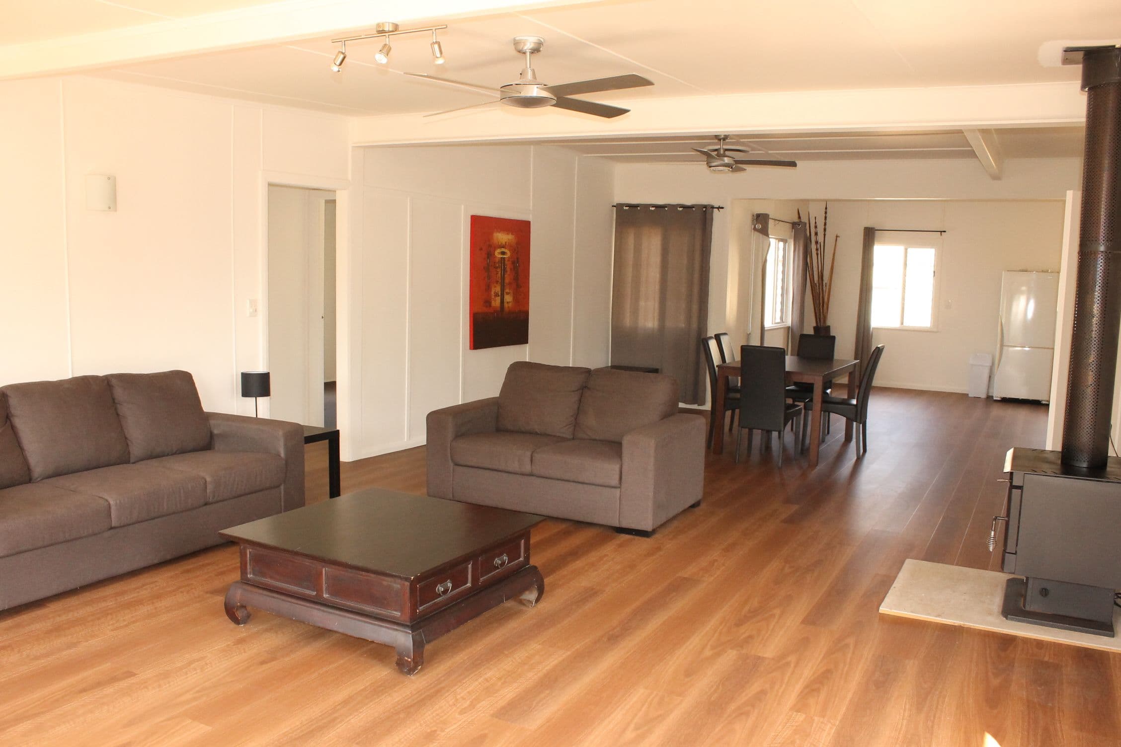 44 Curtis Street, Dalby QLD 4405, Dalby - Thumbnail 2