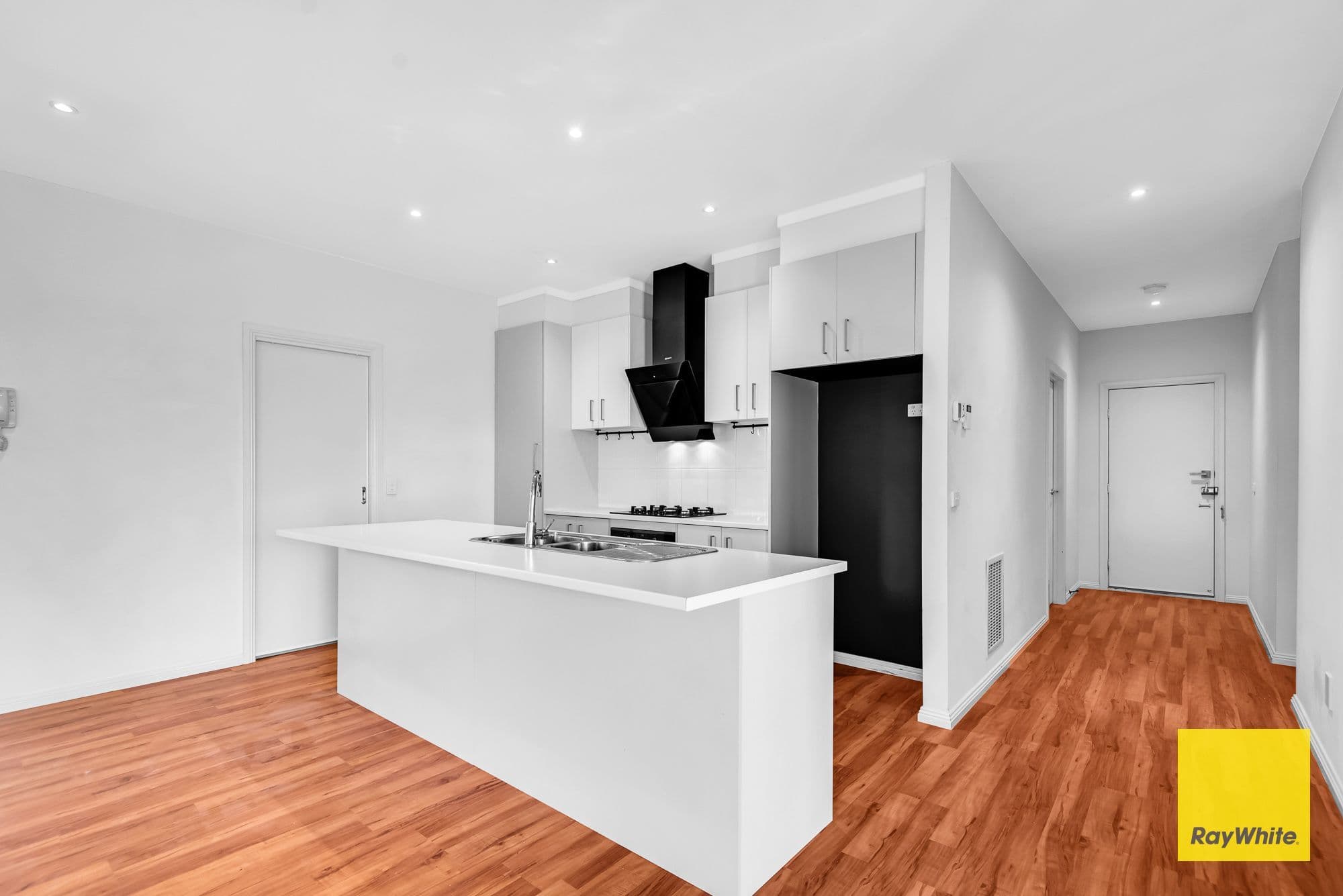 7 Bridlepath Drive, Truganina VIC 3029, Truganina - Thumbnail 4
