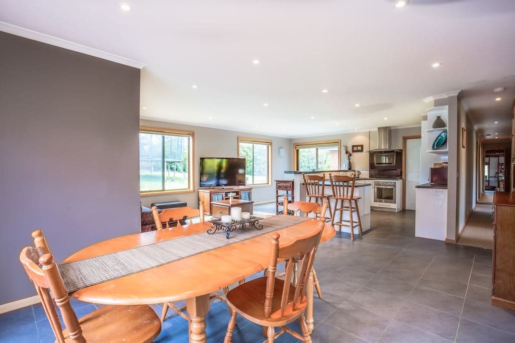 16 Panorama Road, BLACKSTONE HEIGHTS TAS 7250, Blackstone Heights - Thumbnail 3