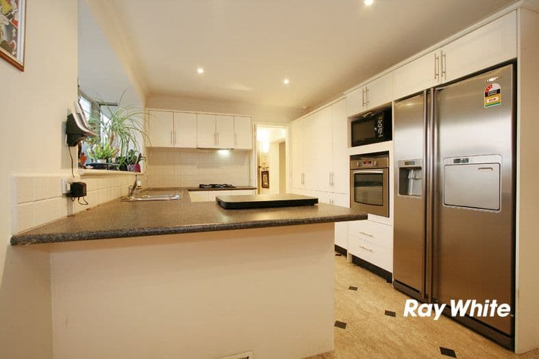65 Tate Avenue, WANTIRNA SOUTH VIC 3152, Wantirna South - Thumbnail 3