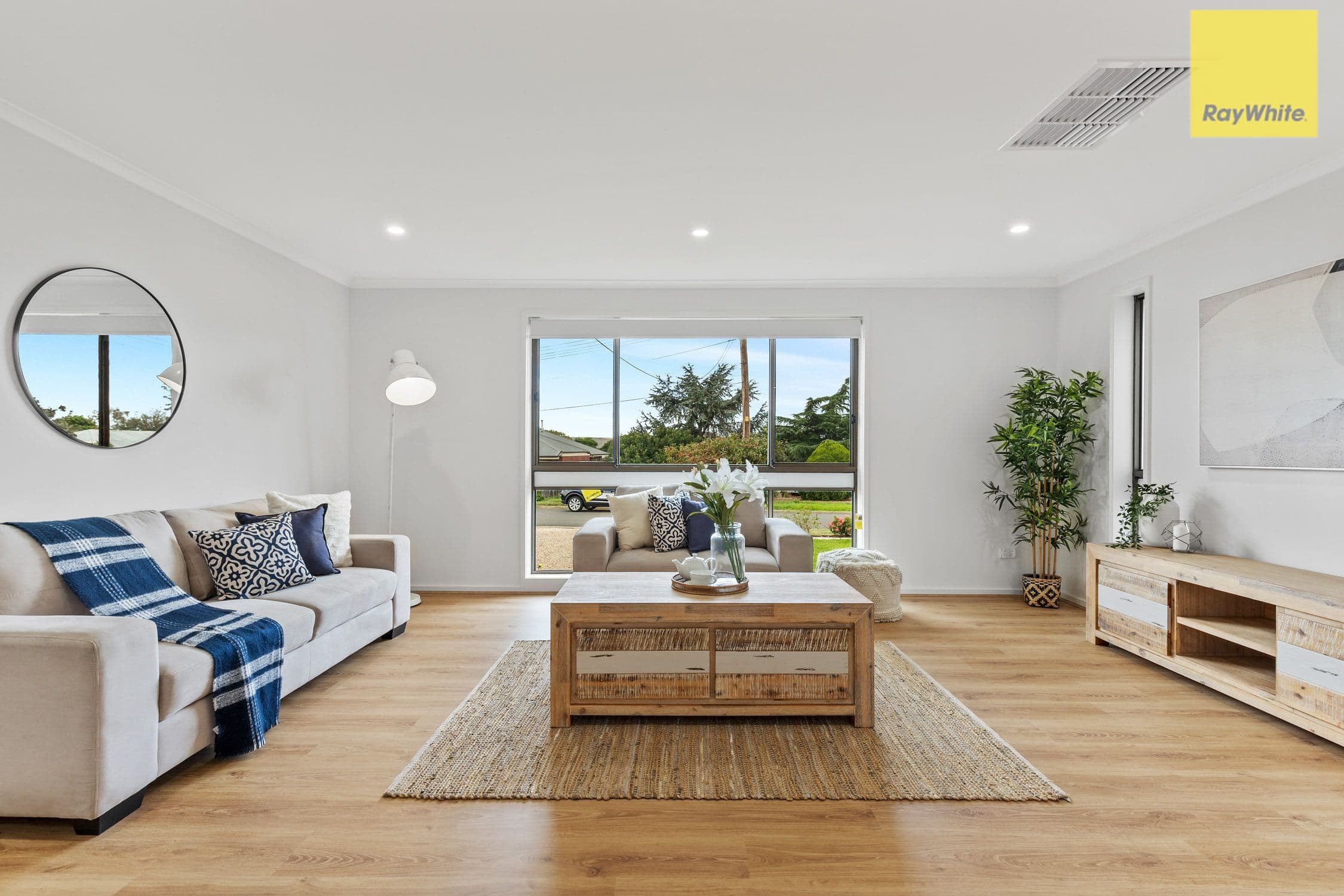 1 Linda Drive, Bacchus Marsh VIC 3340, Bacchus Marsh - Thumbnail 2