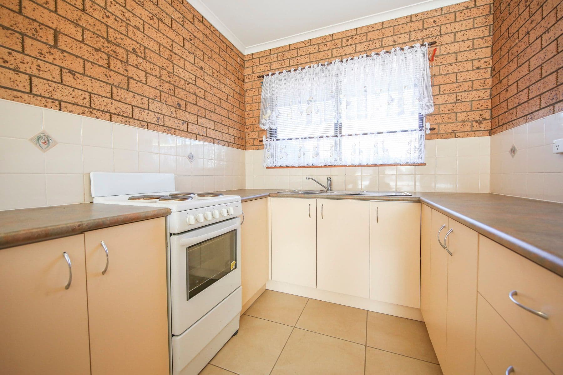 2 Eileen Street, Mildura VIC 3500, Mildura - Thumbnail 2