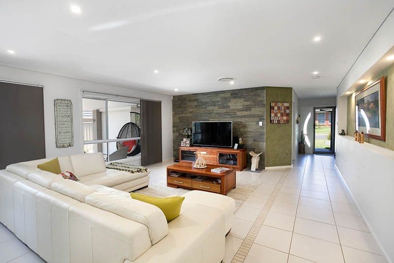 7 Saltwater Avenue, Shell Cove - Thumbnail 2