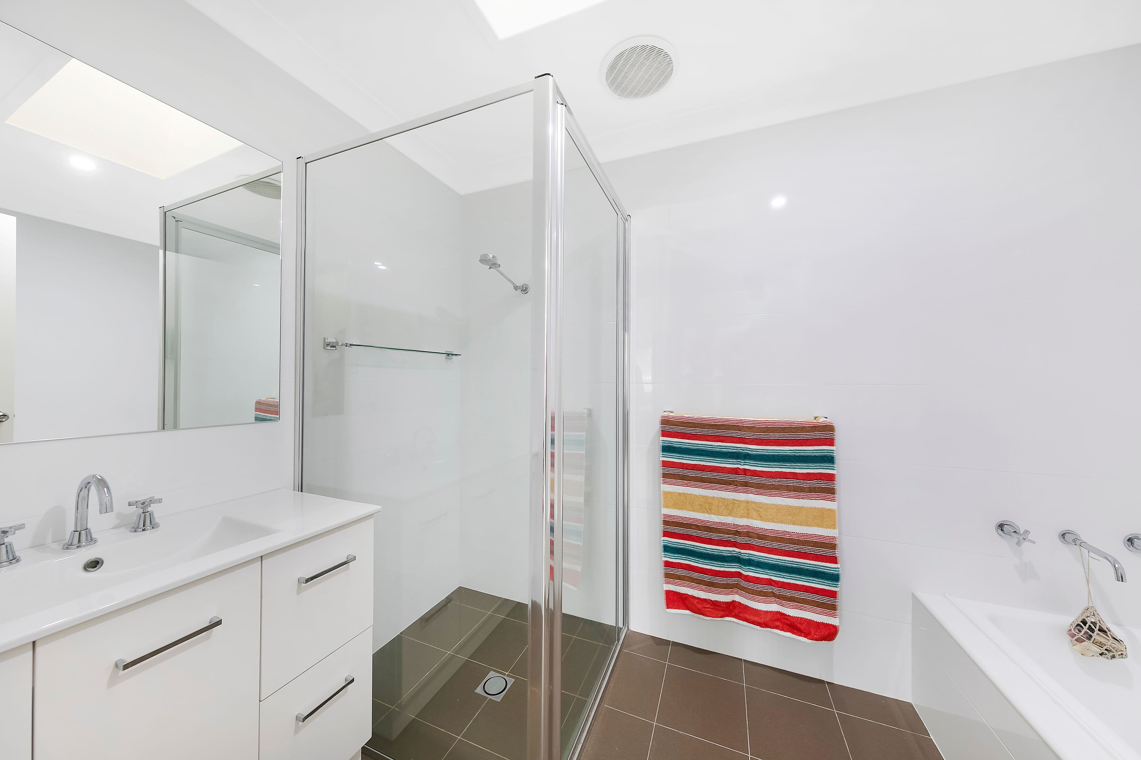 52 Rotherham Street, Bateau Bay NSW 2261, Bateau Bay - Thumbnail 4