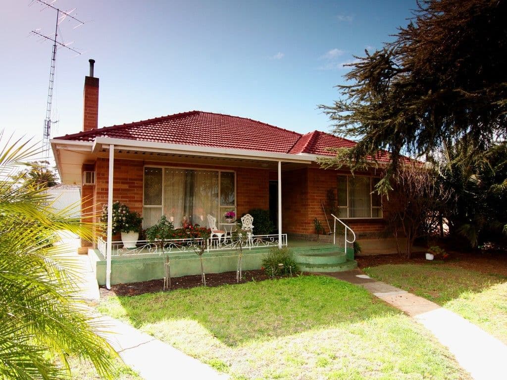 28 Dickerson Street, Barmera SA 5345, Barmera - Image 1