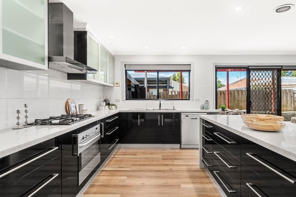 3 Moneghetti Way, Mill Park VIC 3082, Mill Park - Thumbnail 2