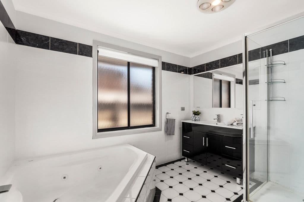 3 Moneghetti Way, Mill Park VIC 3082, Mill Park - Thumbnail 8