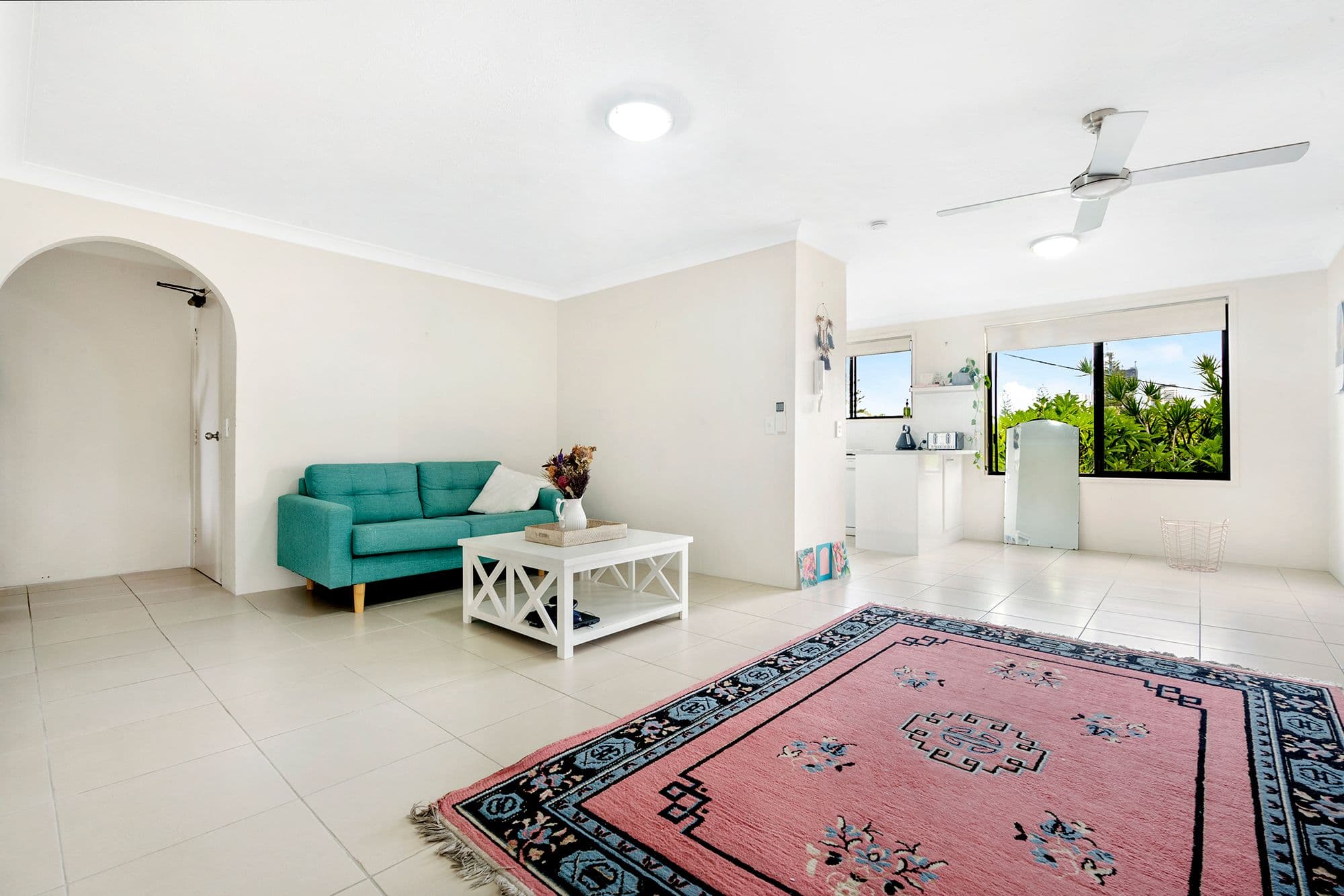 28 Dudley Street, Mermaid Beach QLD 4218, Mermaid Beach - Thumbnail 2