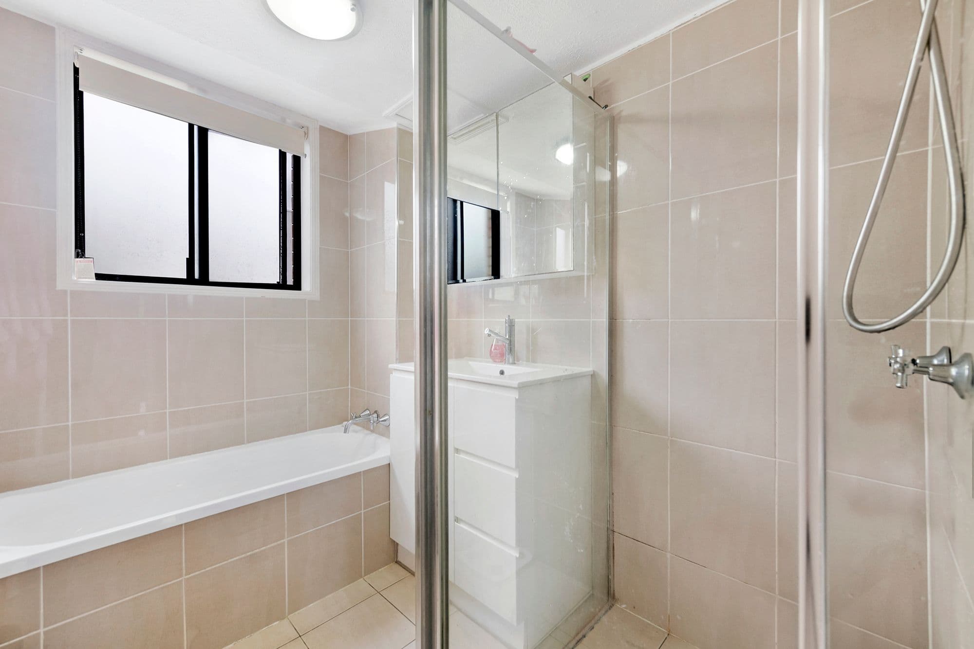 28 Dudley Street, Mermaid Beach QLD 4218, Mermaid Beach - Thumbnail 6