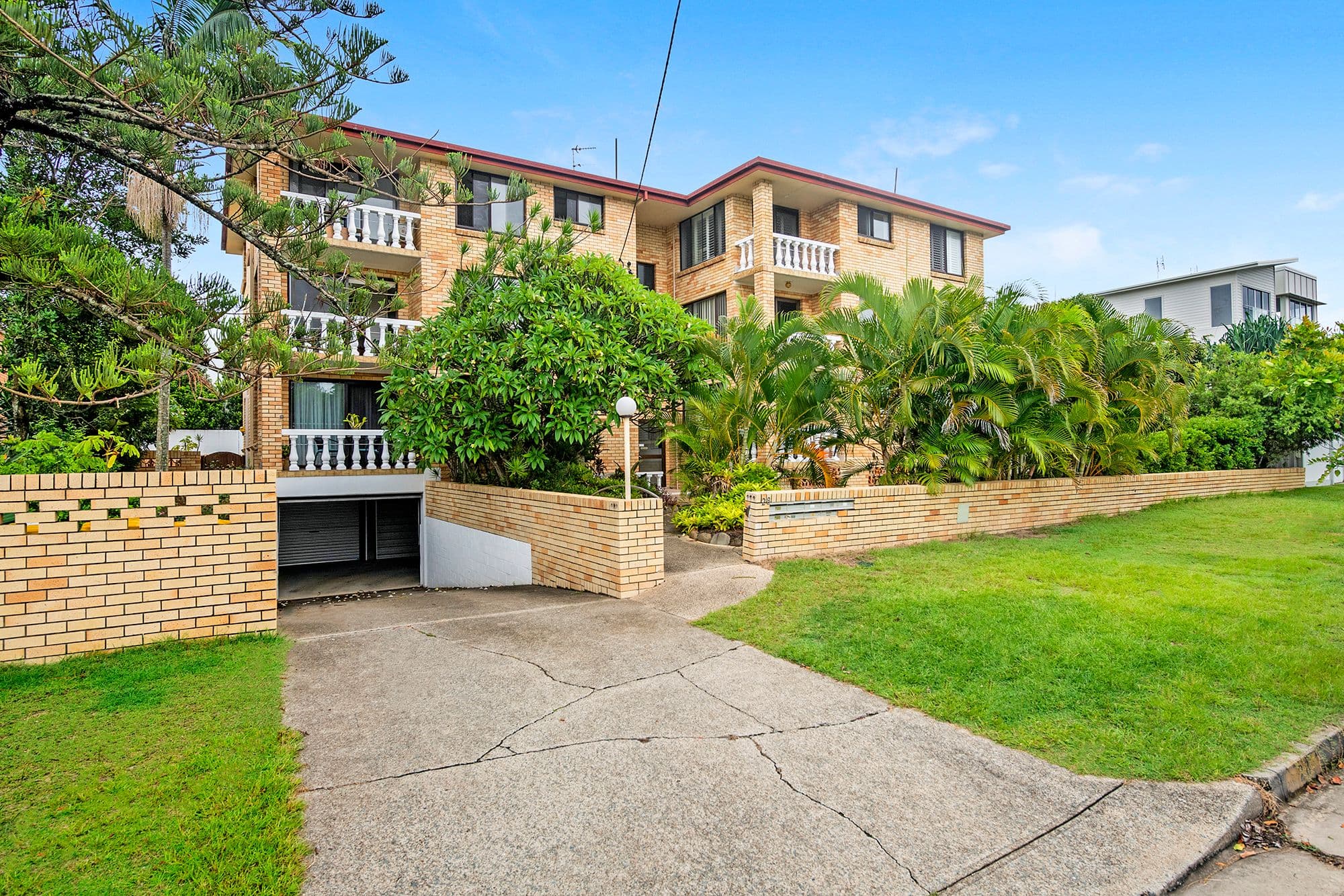 28 Dudley Street, Mermaid Beach QLD 4218, Mermaid Beach - Thumbnail 8