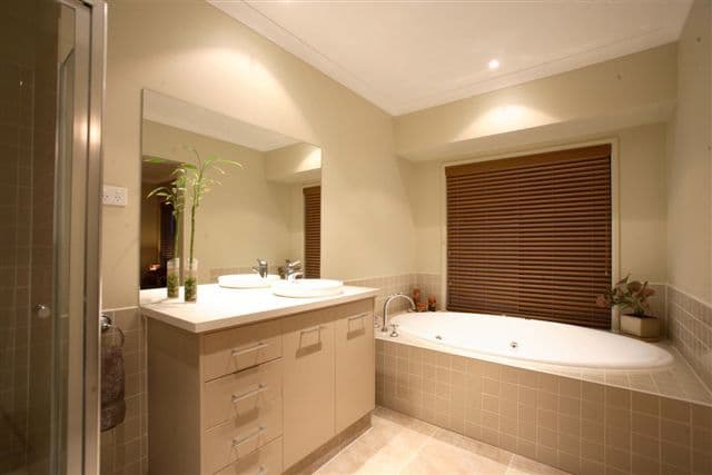 5 Williams Bay Walk, WERRIBEE VIC 3030, Werribee - Thumbnail 7