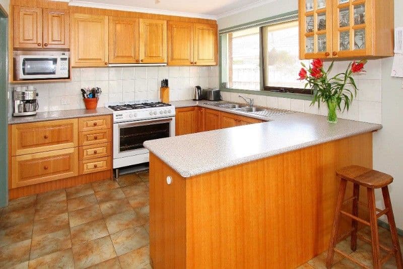 9 Britten Court, BUNDOORA VIC 3083, Bundoora - Thumbnail 2
