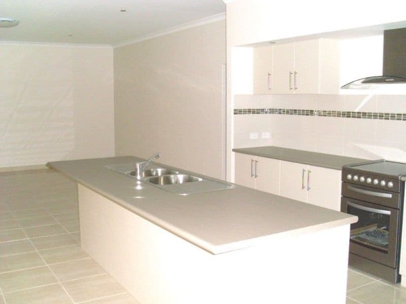 15 Coastside Crescent, DRUMMOND COVE WA 6532, Drummond Cove - Thumbnail 2