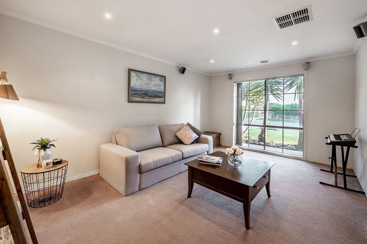 23 Tulip Grove, Cranbourne VIC 3977, Cranbourne - Thumbnail 2