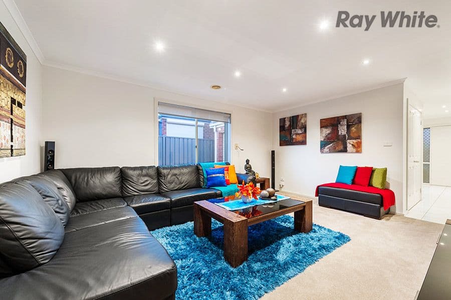 18 Olsen Retreat, Caroline Springs VIC 3023, Caroline Springs - Thumbnail 3