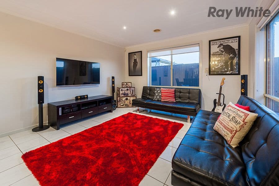 18 Olsen Retreat, Caroline Springs VIC 3023, Caroline Springs - Thumbnail 7