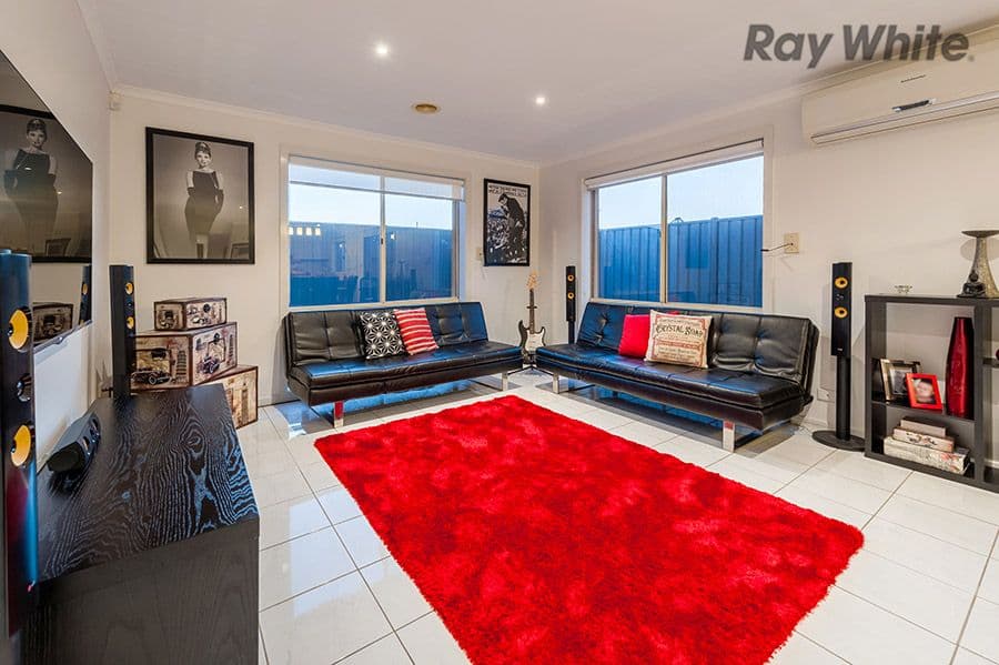 18 Olsen Retreat, Caroline Springs VIC 3023, Caroline Springs - Thumbnail 8