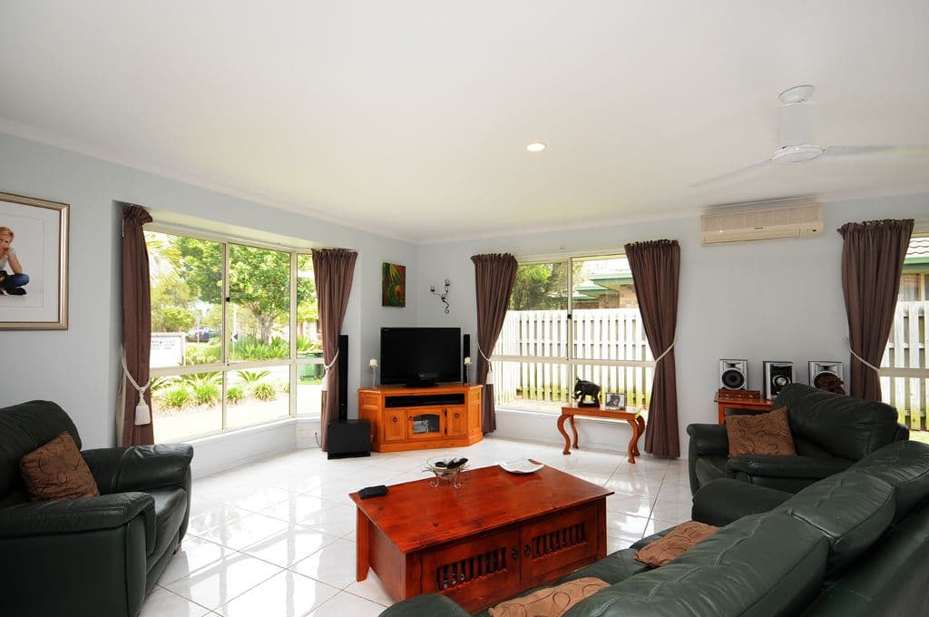 8 Dunedin Close, MERRIMAC QLD 4226, Merrimac - Thumbnail 2
