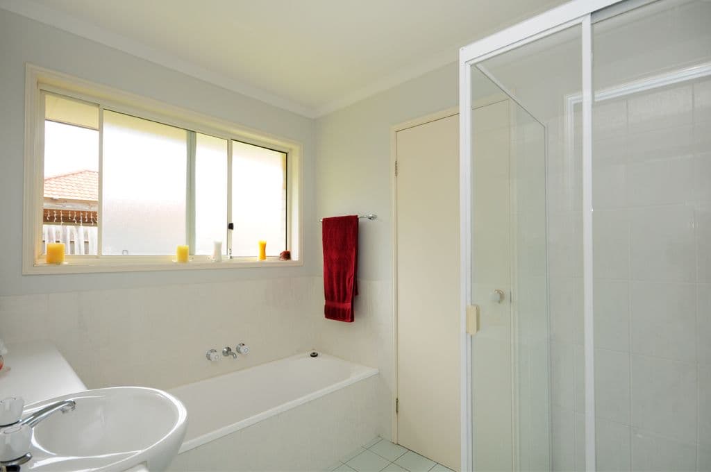 8 Dunedin Close, MERRIMAC QLD 4226, Merrimac - Thumbnail 4