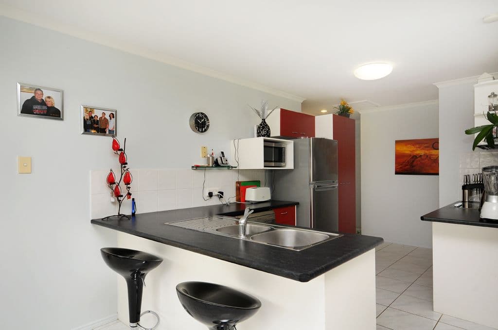 8 Dunedin Close, MERRIMAC QLD 4226, Merrimac - Thumbnail 6