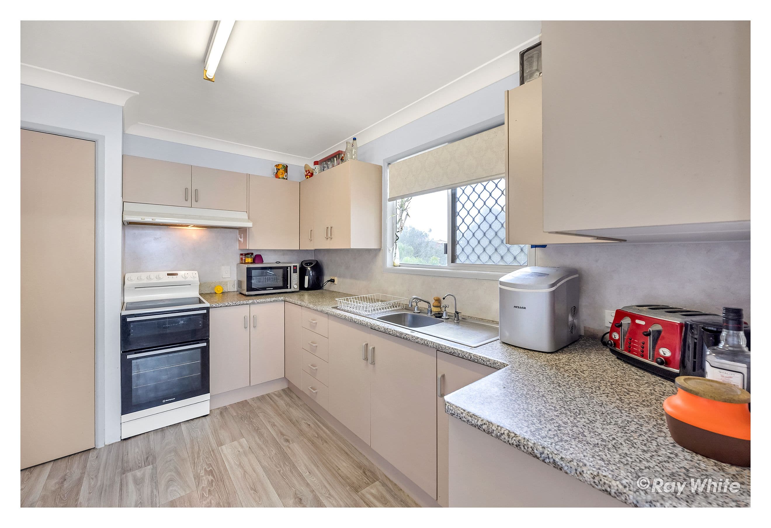 11 Evelyn Street, Zilzie QLD 4710, Zilzie - Thumbnail 3