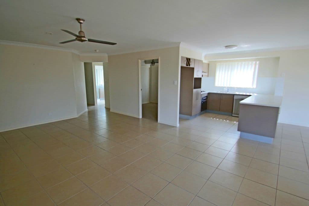 33 Tranquility Circle, BRASSALL QLD 4305, Brassall - Thumbnail 3