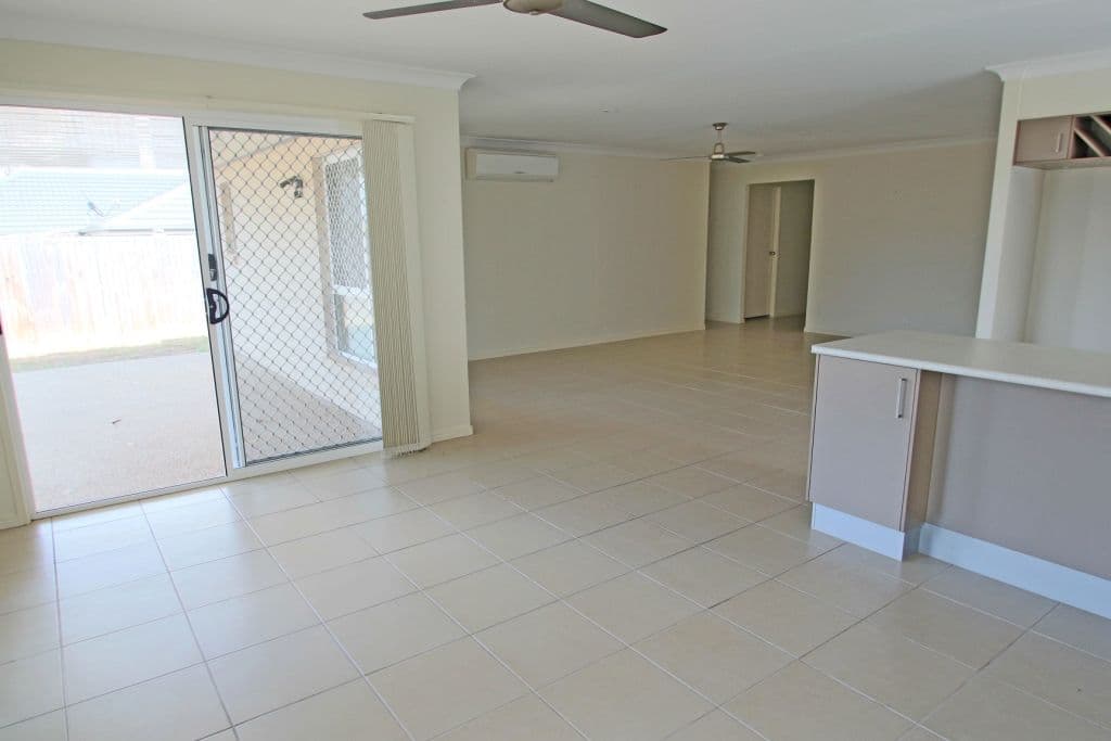 33 Tranquility Circle, BRASSALL QLD 4305, Brassall - Thumbnail 7