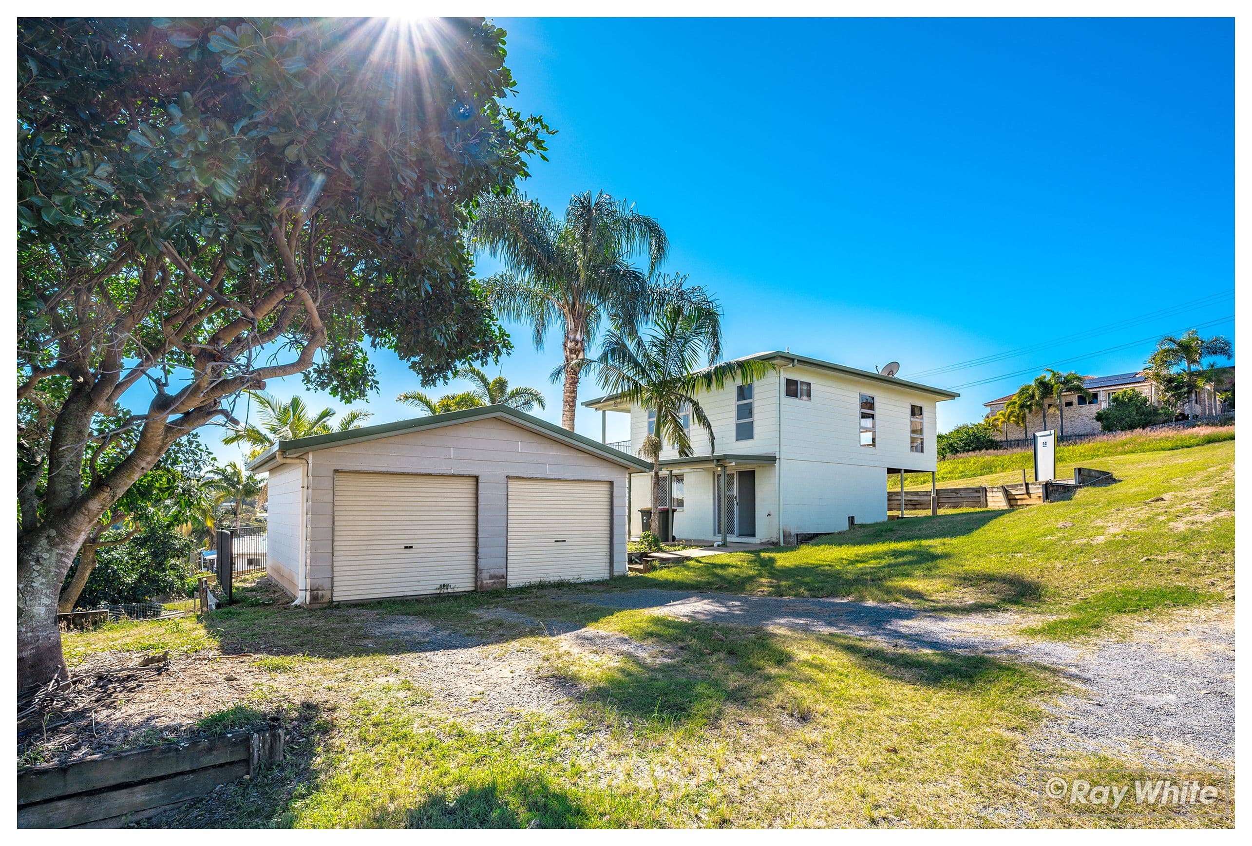 16 Shaw Avenue, Yeppoon QLD 4703, Yeppoon - Thumbnail 2