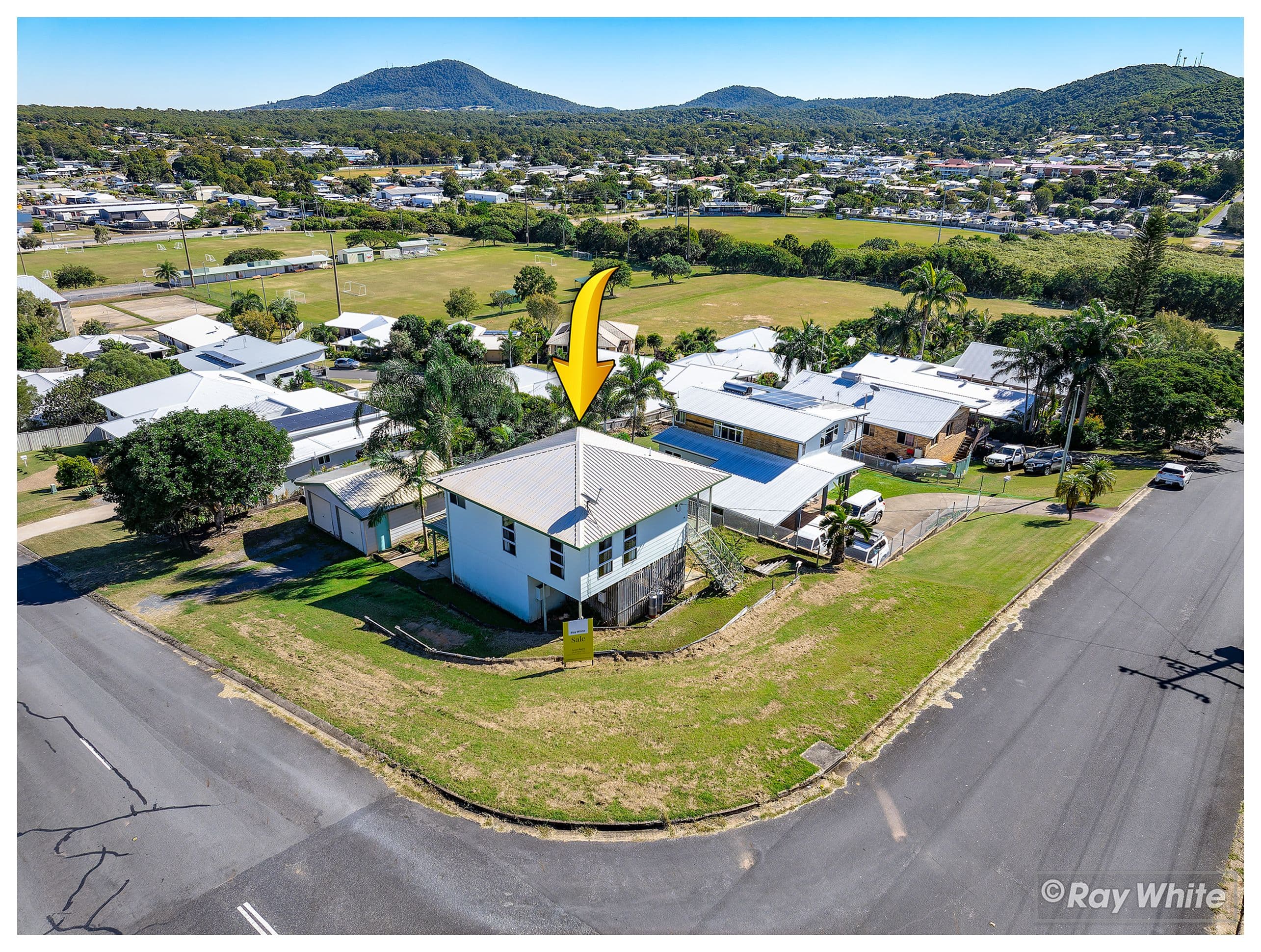 16 Shaw Avenue, Yeppoon QLD 4703, Yeppoon - Thumbnail 3